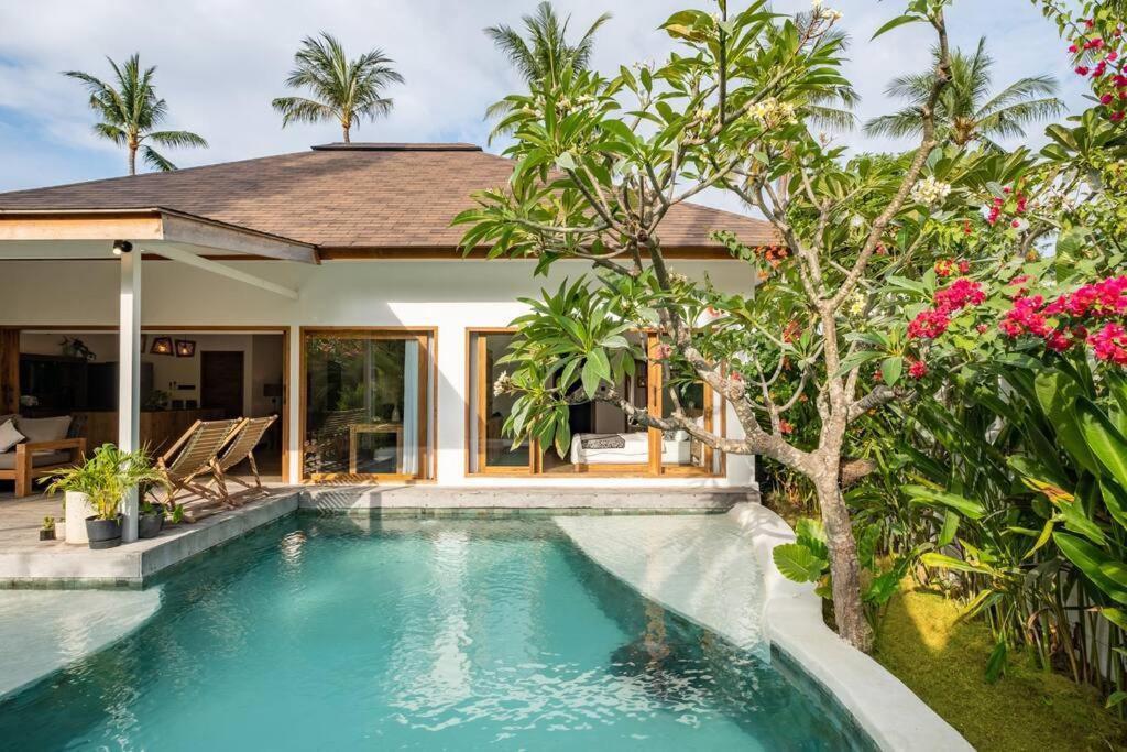 Designer New 3Bdr - Lush Garden+Pool Villa Gili Trawangan Exterior foto