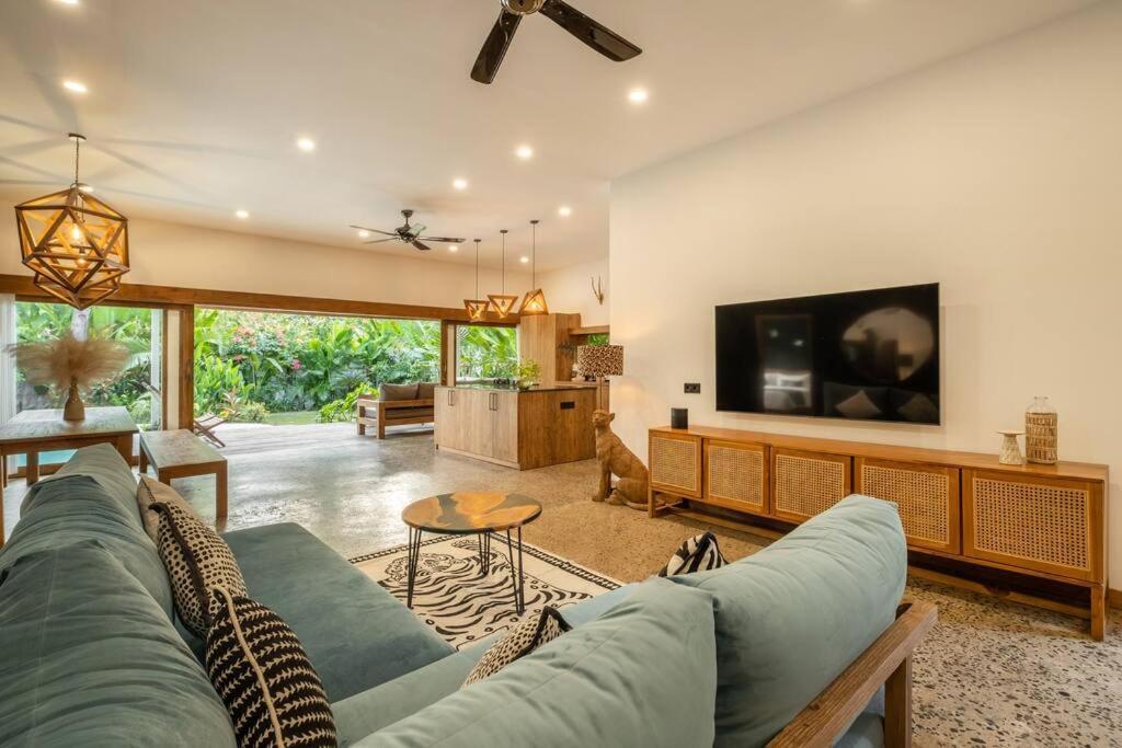 Designer New 3Bdr - Lush Garden+Pool Villa Gili Trawangan Exterior foto