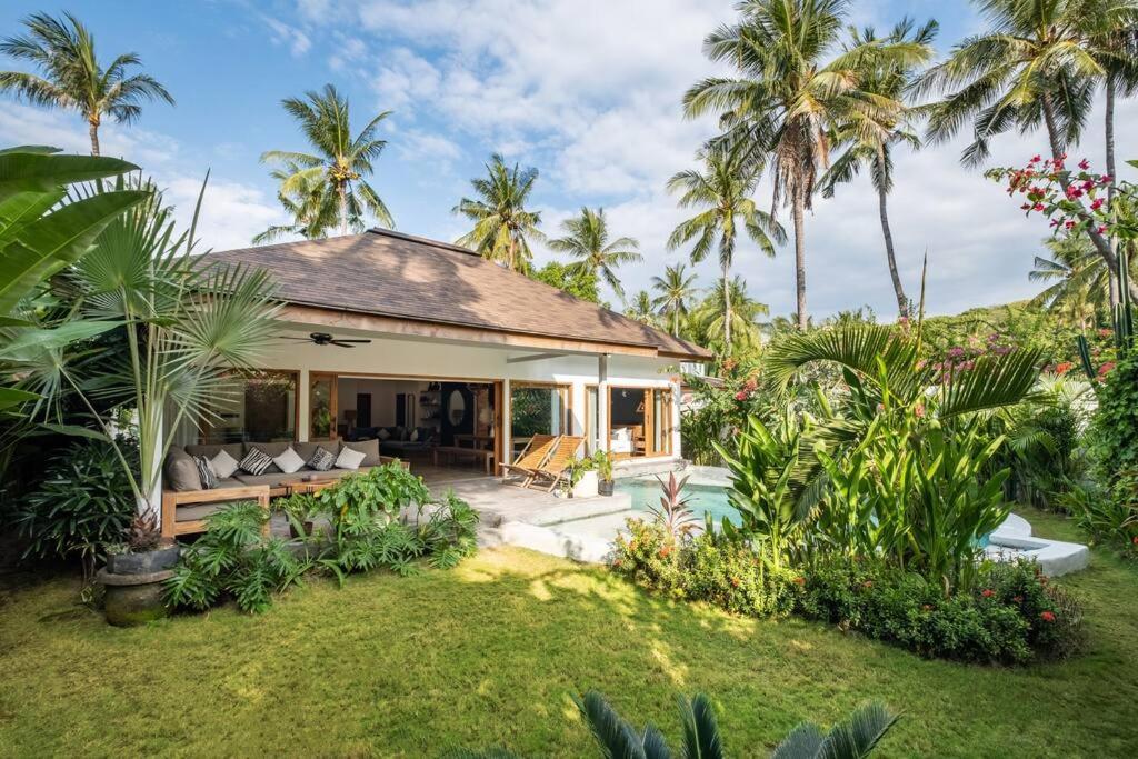 Designer New 3Bdr - Lush Garden+Pool Villa Gili Trawangan Exterior foto