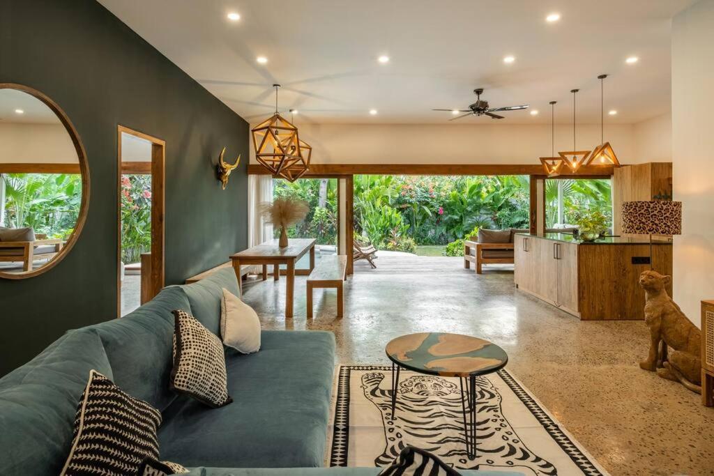Designer New 3Bdr - Lush Garden+Pool Villa Gili Trawangan Exterior foto